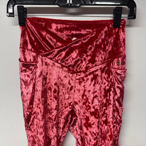 Fabletics High Waisted Crushed Velour Cross Over Leggings Strawberry Red Small - Picture 1 of 11